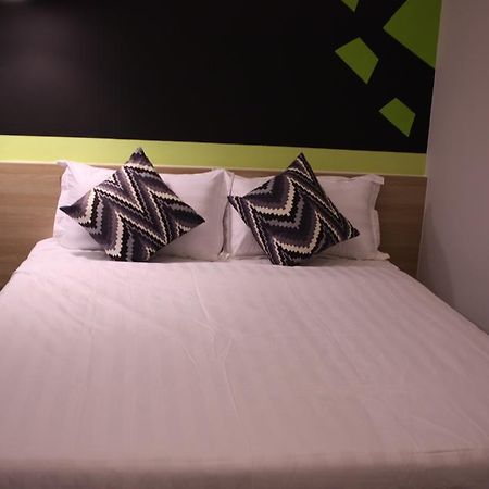 Dejaya Boutique Hotel Kuchai Lama Куала-Лумпур Экстерьер фото